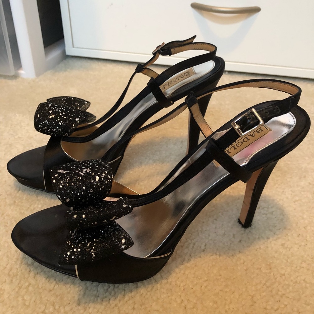 Badgley Mishka Black Satin Heels w/ Silver Size 10